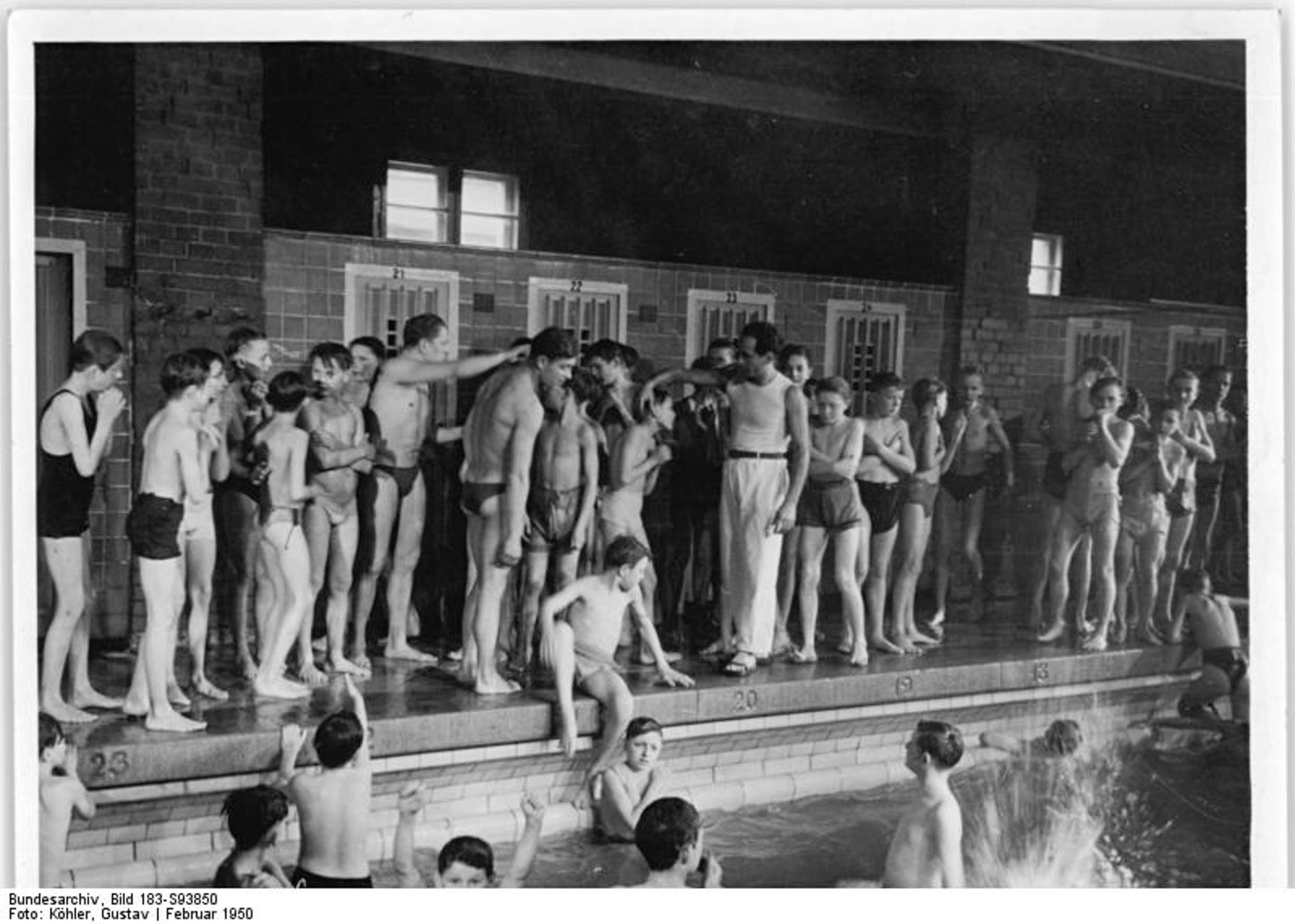 Schwimmbad, 1950